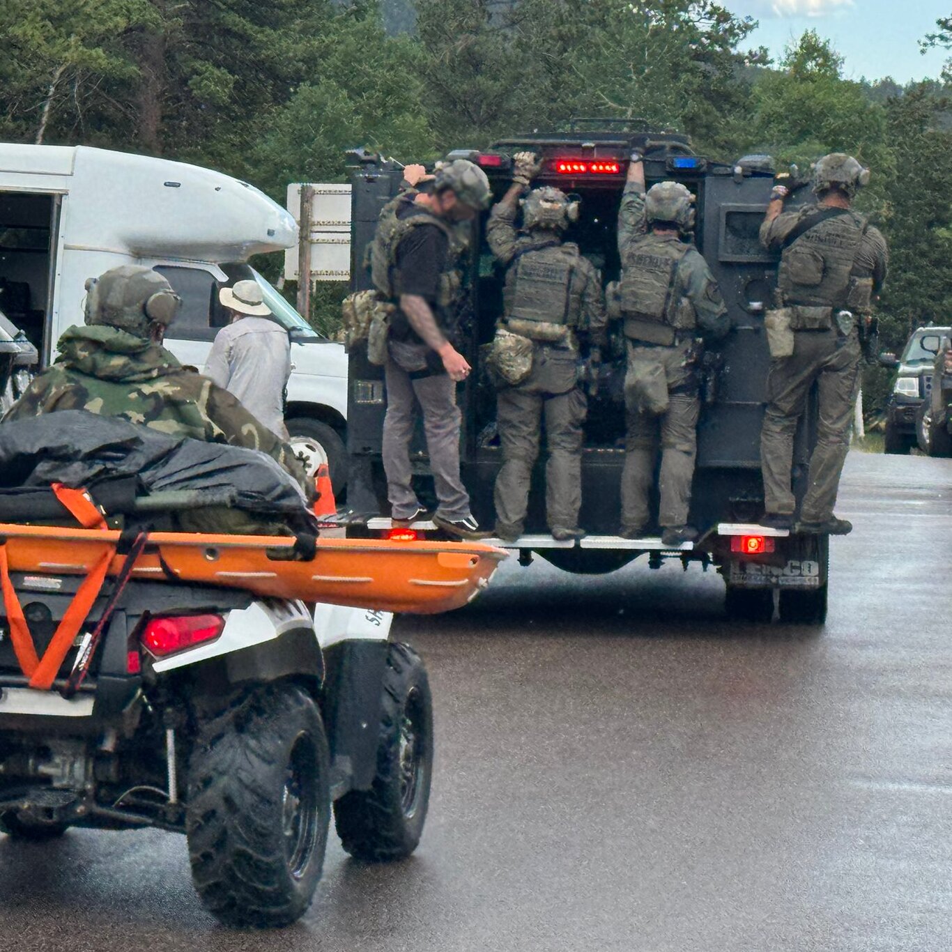 Attacker Stabs Colorado Park Ranger and Flees