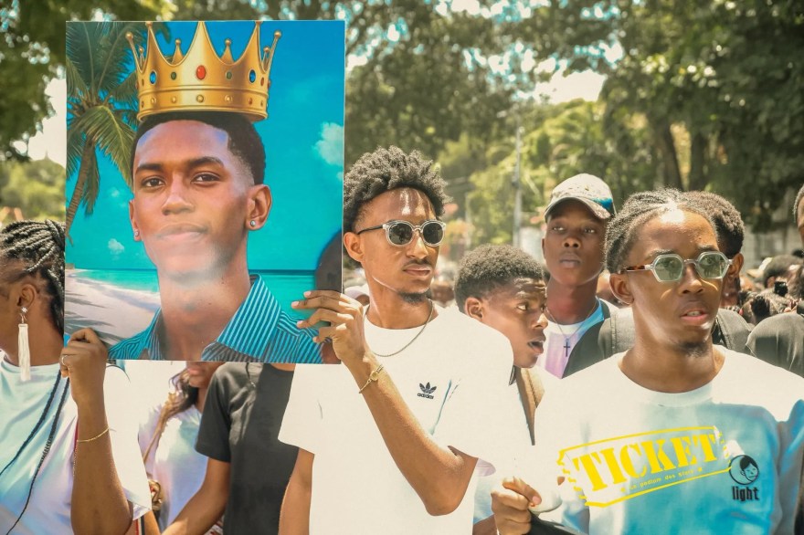 Marche à Delmas pour exiger justice après la mort tragique de Wanderson Zamy