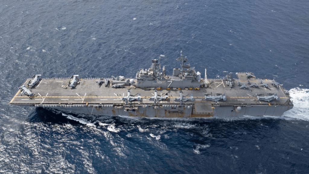 Washington publie la première image de son déploiement militaire près du Venezuela