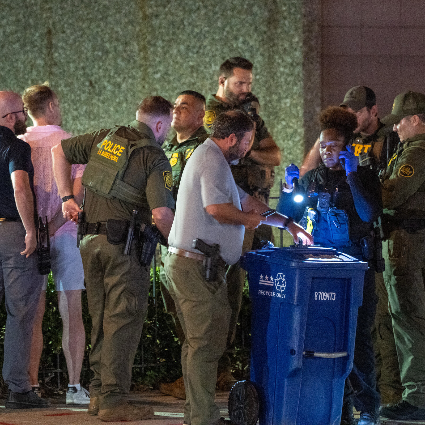 Prosecutors Reduce Felony Charge Against Man Who Threw Sandwich at Federal Agent