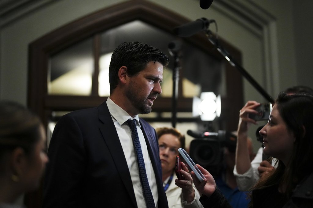 Fraser says request for limits on notwithstanding clause not just about Quebec