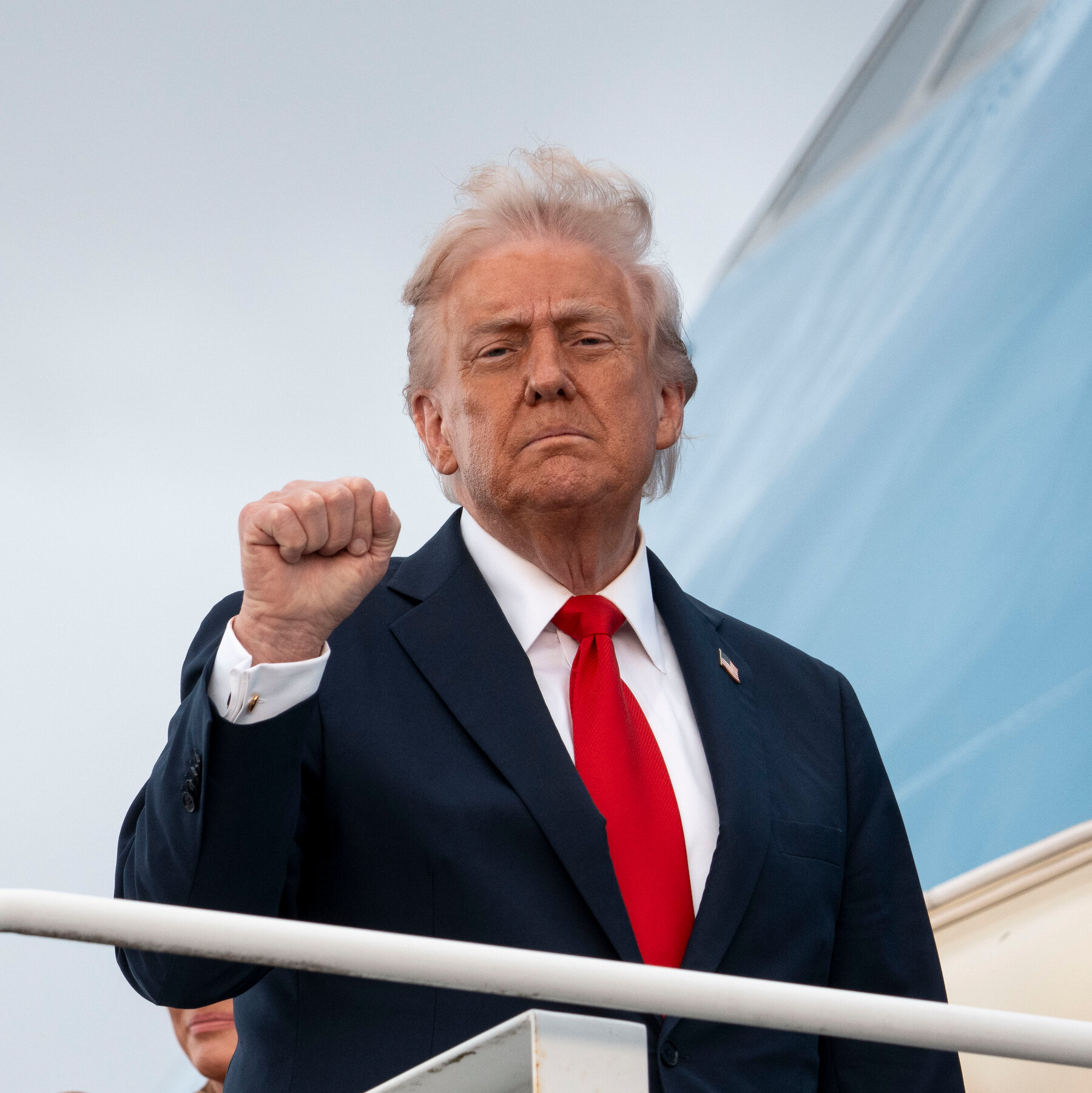 Trump Pressures Broadcasters Over Critical Coverage, Escalating Attack on Speech