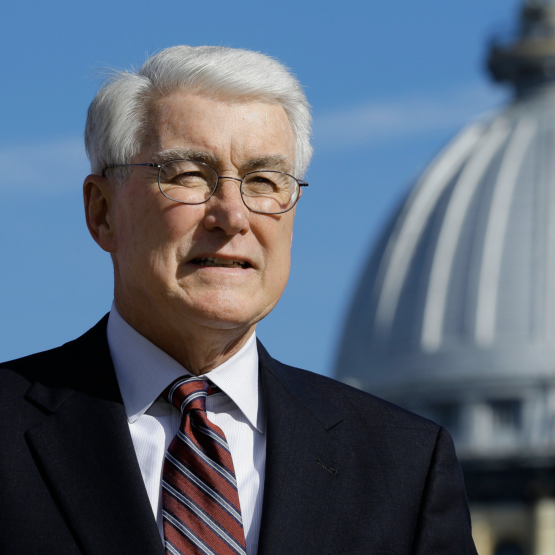 Jim Edgar, 79, Popular and Moderate Republican Governor of Illinois, Dies