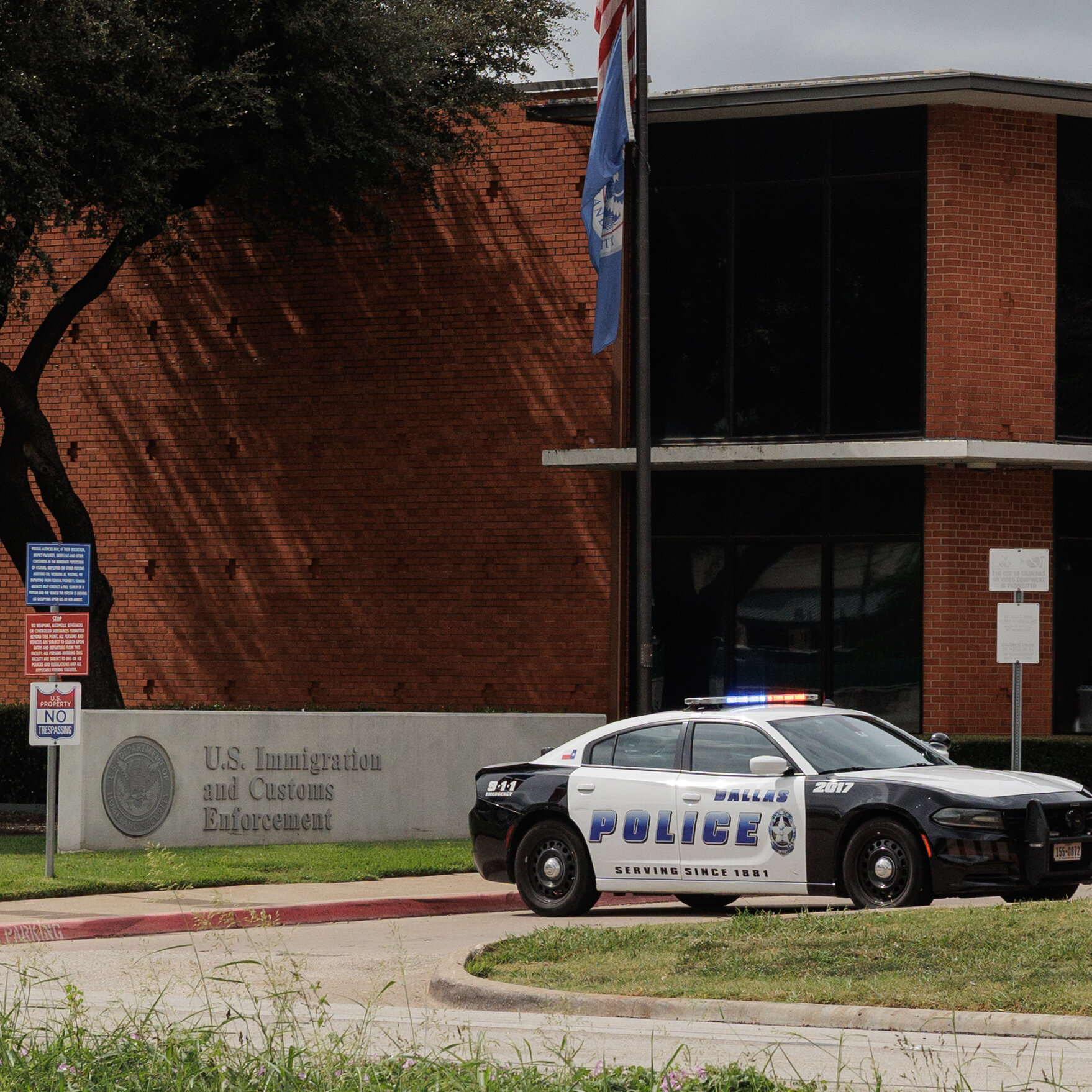 What is the Dallas ICE field office?