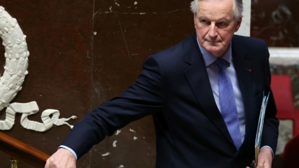 Former French PM wins key Paris seat in by-election, returns to parliament