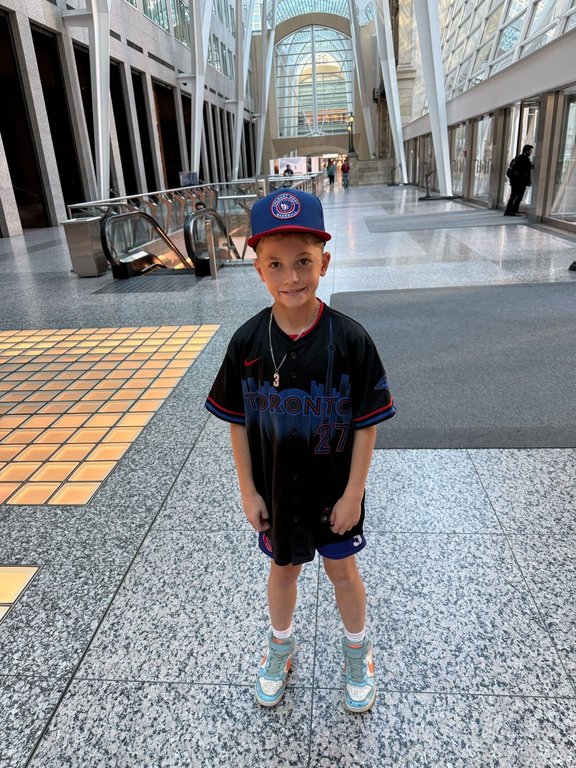 Blue Jays superfans get pumped ahead of Game 1