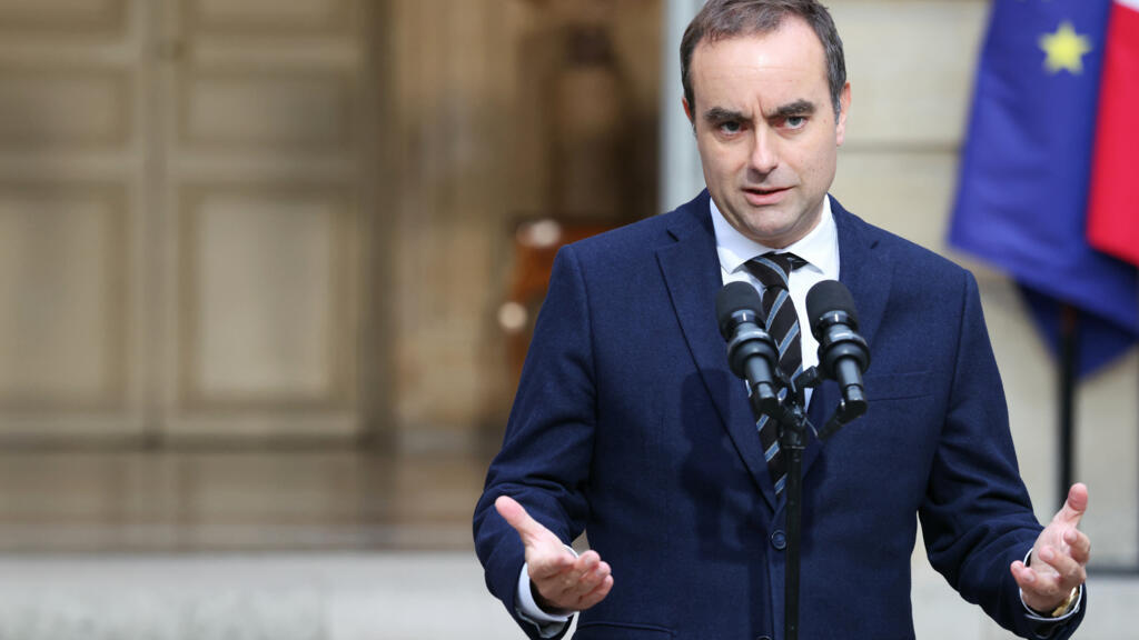 French prime minister under pressure to put together cabinet