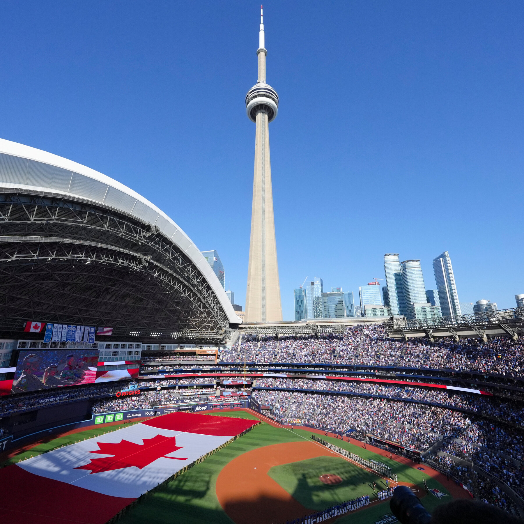 As Blue Jays Advance, America’s Pastime Is in Canada’s Cross Hairs