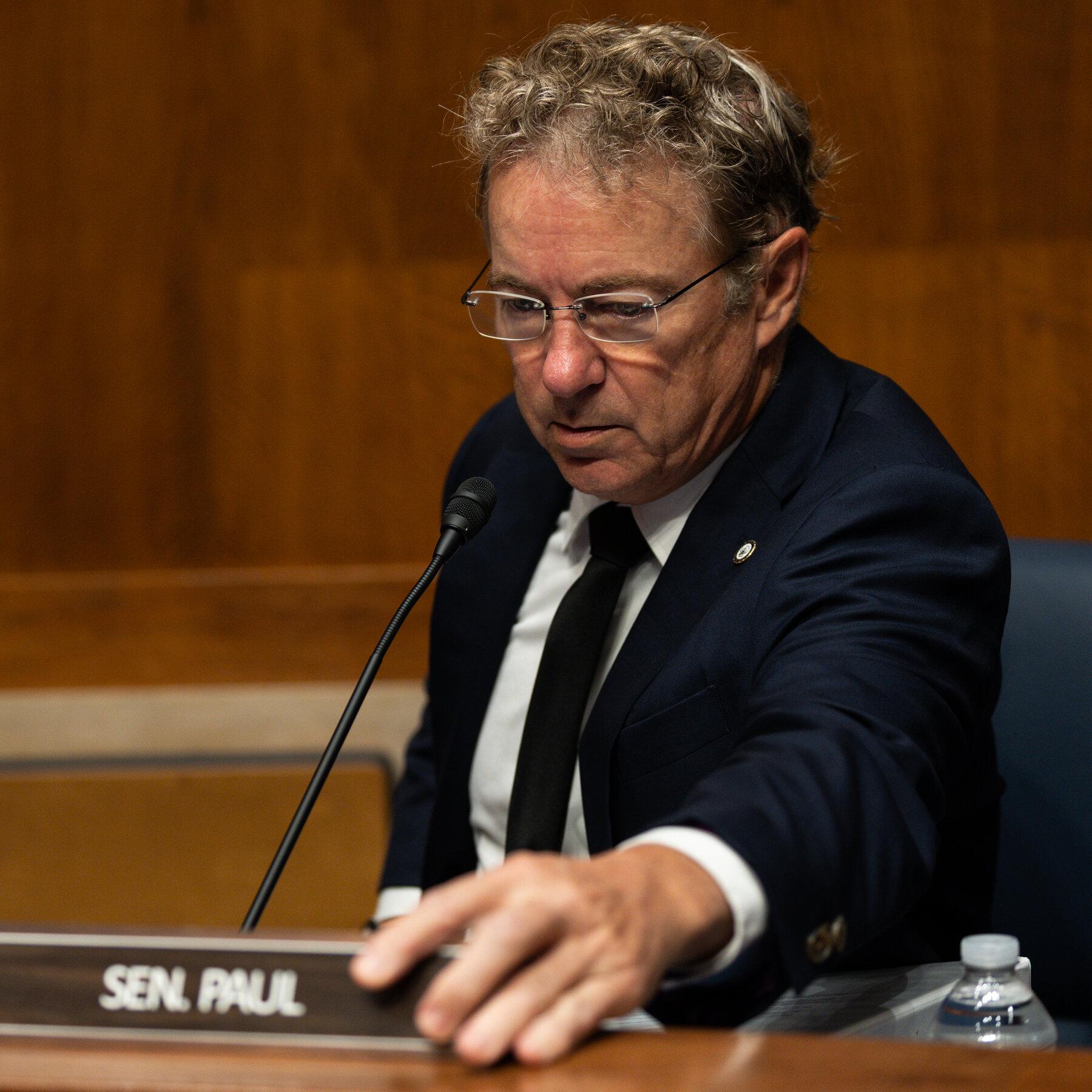 Senators Move to Force Vote to Bar Ground Strikes in Venezuela