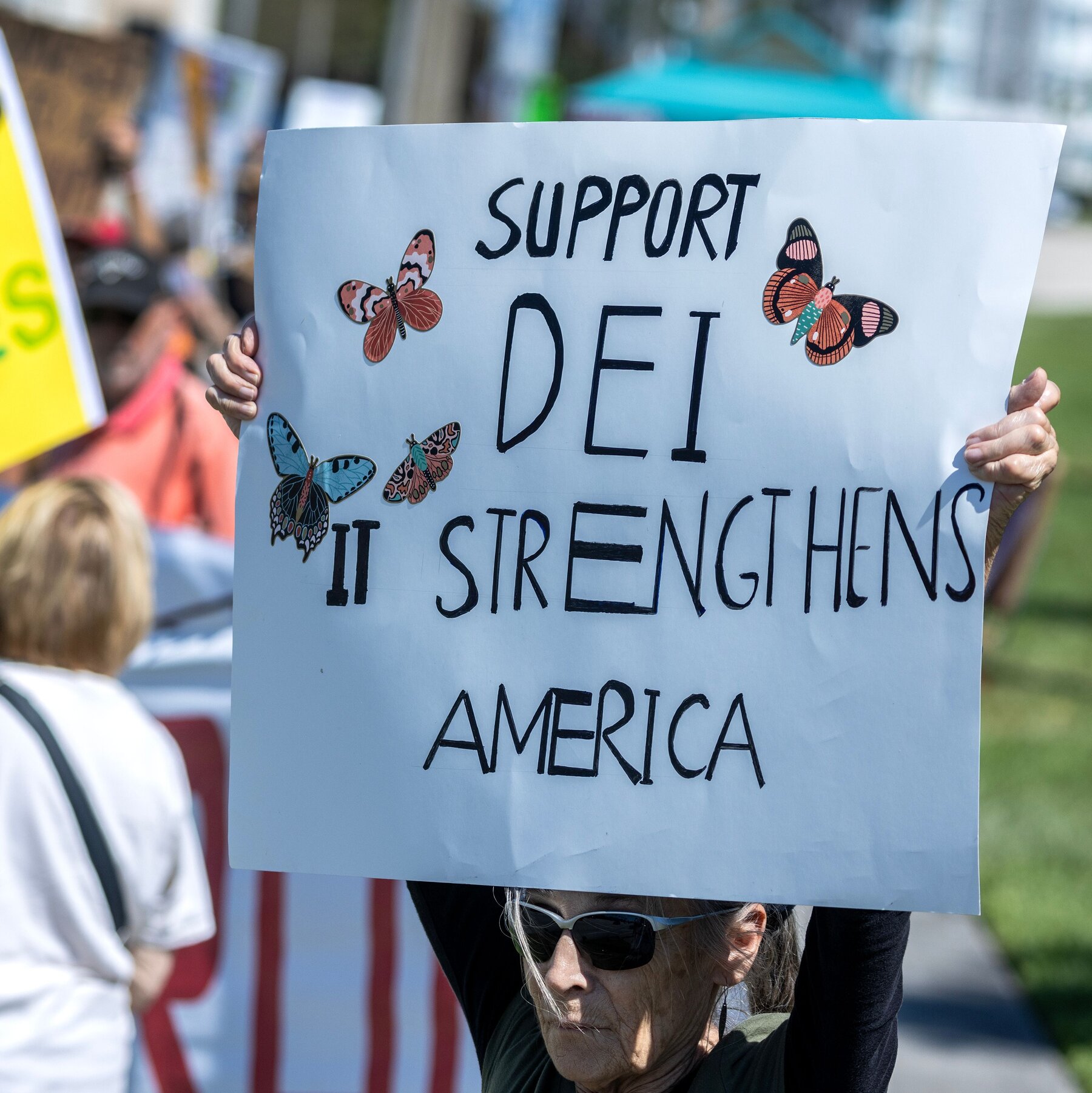 Trump Officials Appeal Challenge to Their Efforts to Restrict D.E.I.