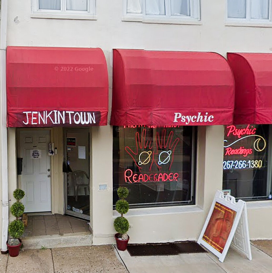 2 Pennsylvania Psychics Stole Over $600,000 to Remove Curses, Prosecutors Say