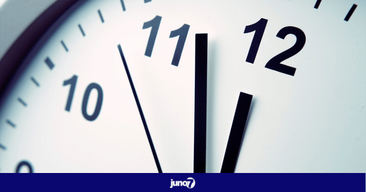 L’heure nationale reculera de 60 minutes à partir du 2 novembre 2025