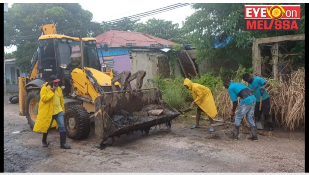 Jamaïque — Inquiétude à Negril : les résidents de “Little Haiti” refusent d’évacuer malgré l’arrivée de Melissa