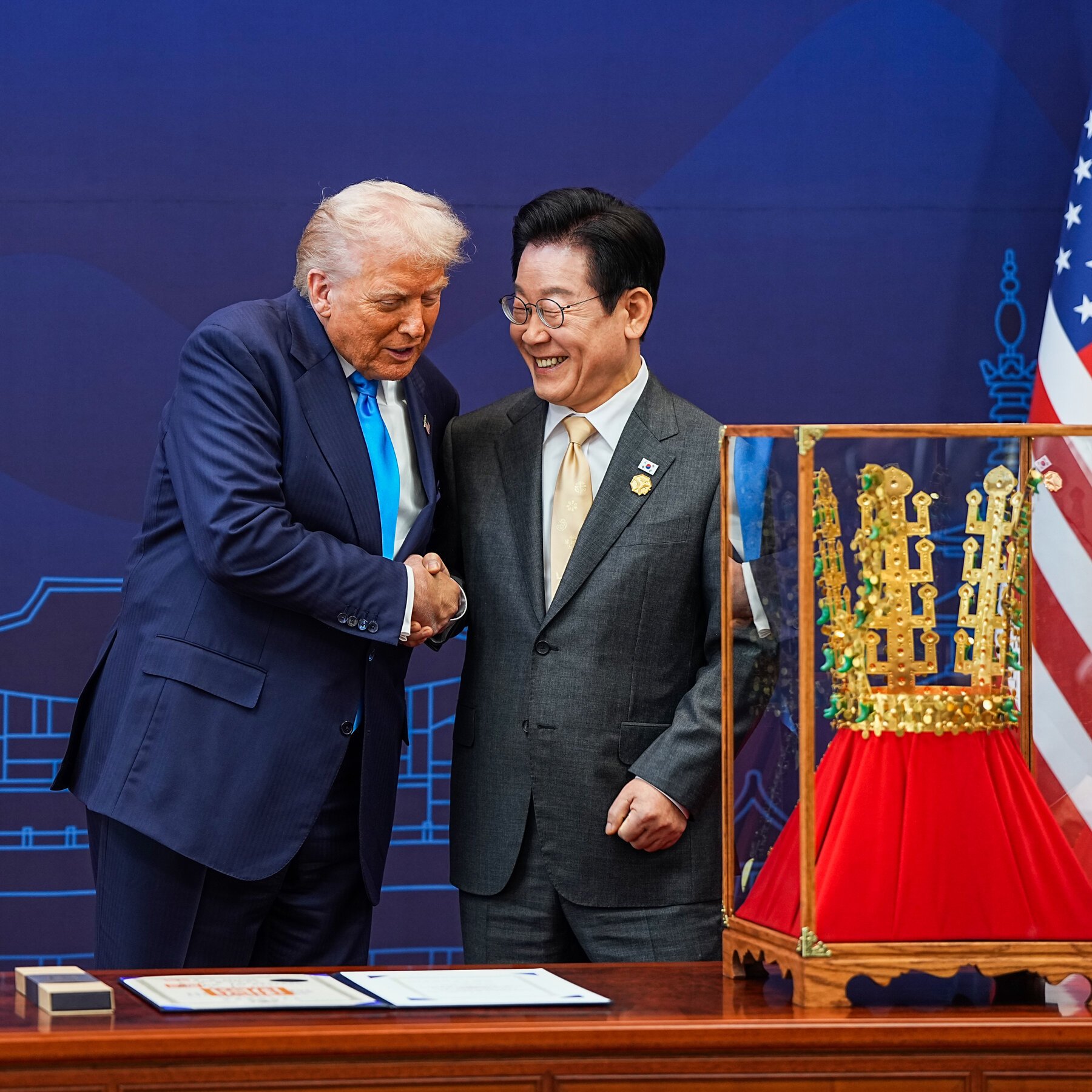 Some of Trump’s Favorite Things on Asia Trip: A Crown and ‘Vicious’ Weapons