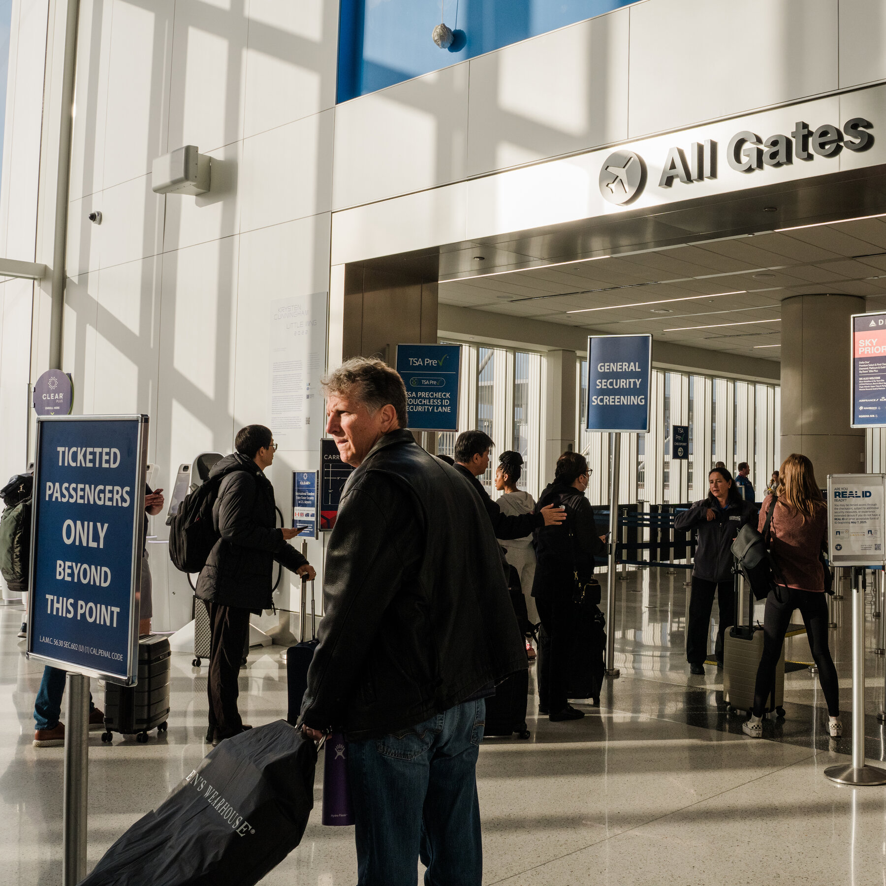 Many Travelers Escaped Major Headaches. Some Weren’t So Lucky.