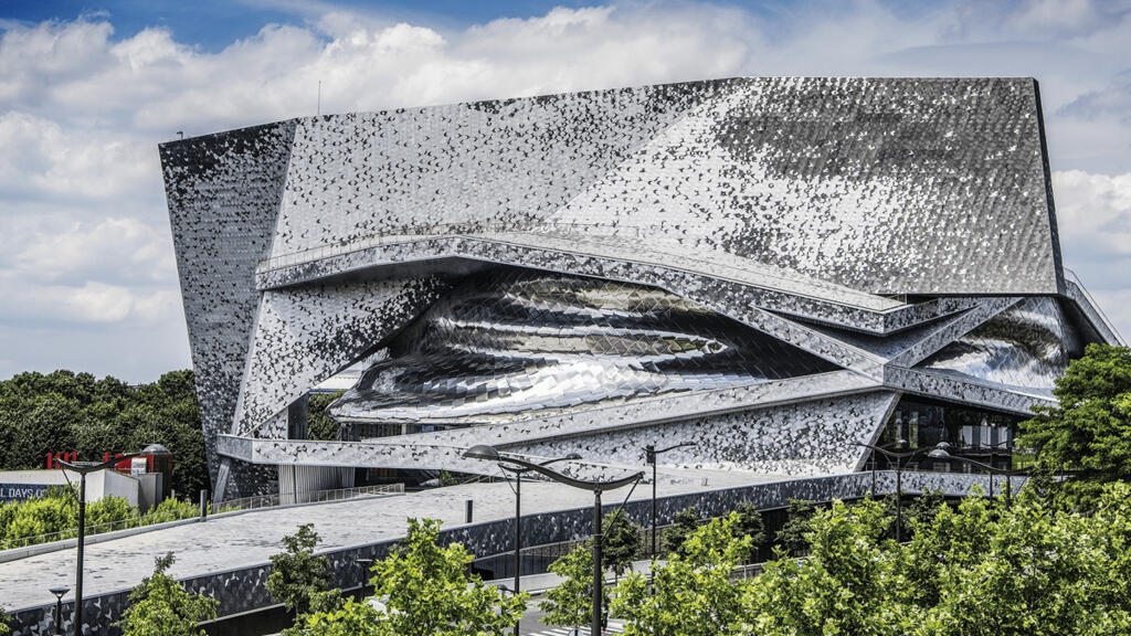 Four charged after disturbances at Israel Philharmonic concert in Paris