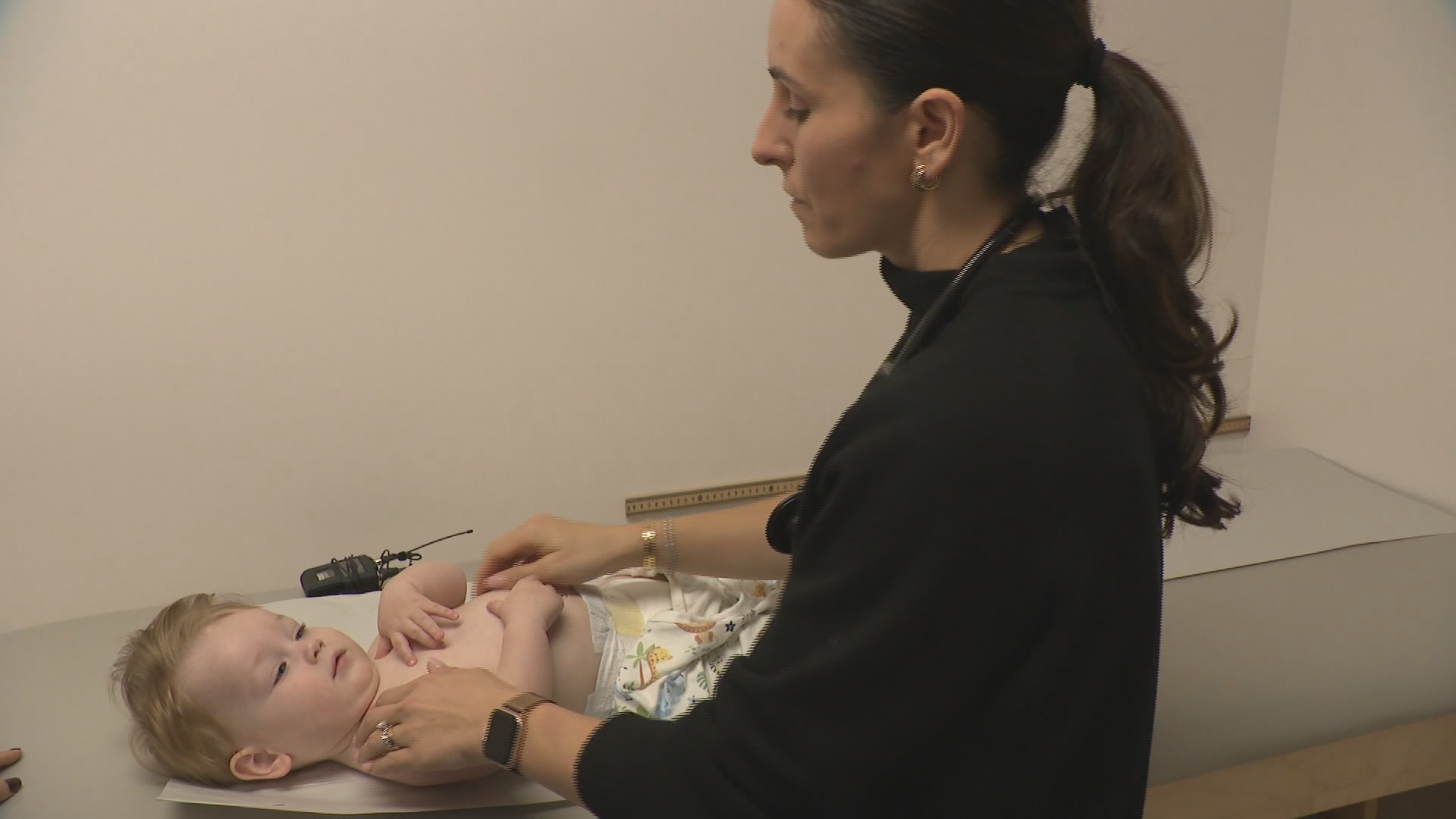 Quebec doctors consider moving to Ontario due to introduction of Bill 2