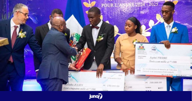 Les lauréats nationaux des examens d’État 2024-2025 honorés par le gouvernement haïtien