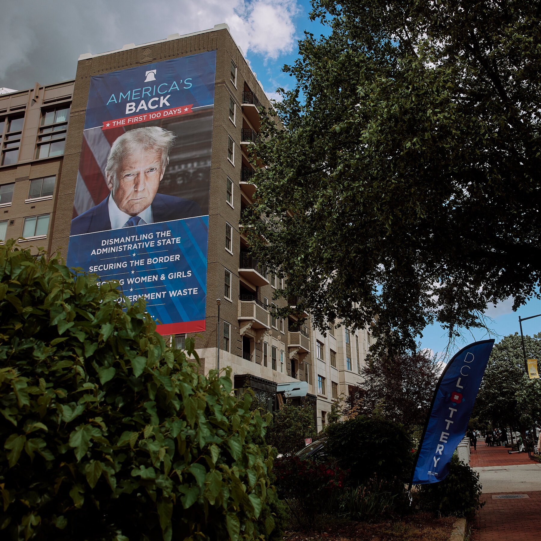 Two More Heritage Foundation Trustees Resign Over Support for Tucker Carlson