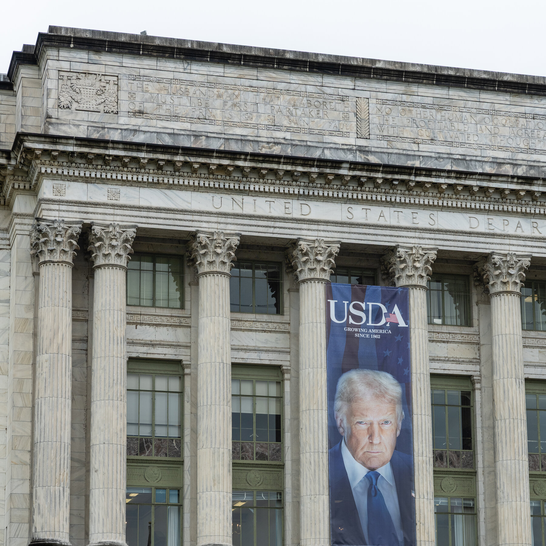 Agriculture Department Sheds a Fifth of Its Workers