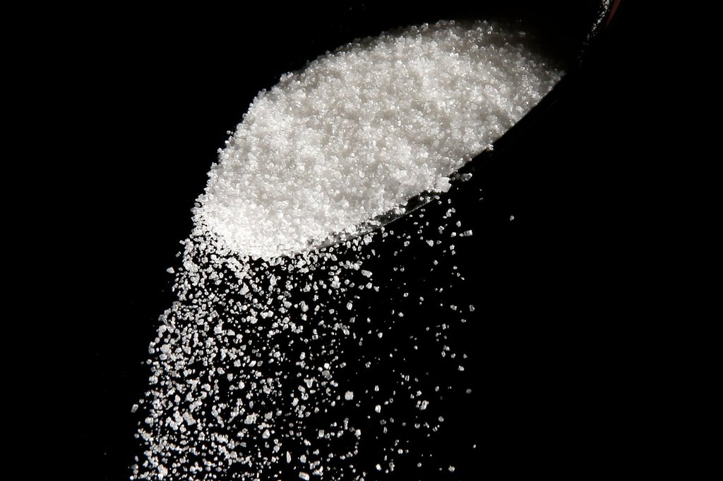 Quebecers consuming too much salt and sugar, study warns