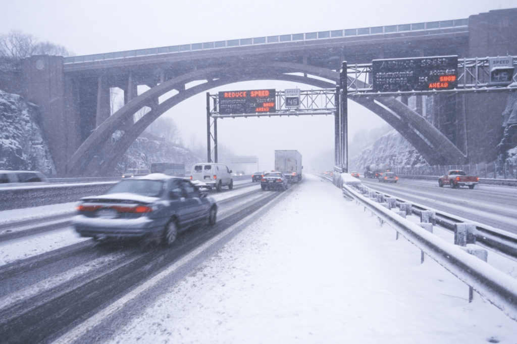Tempête hivernale : jusqu’à 35 cm de neige attendus à New York et à New Jersey