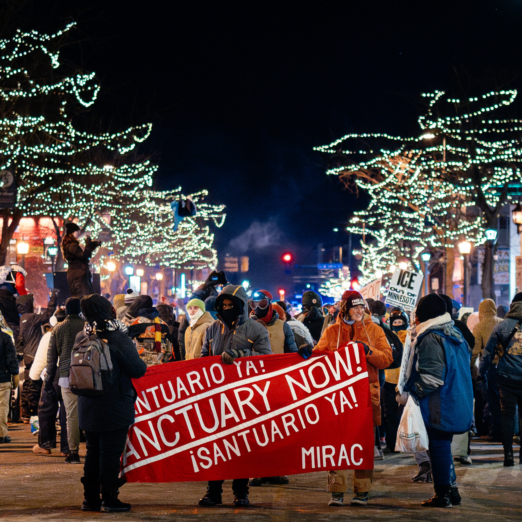 Trump Blames Democrats for ‘Tragic’ Deaths as Agents Clash With Protesters