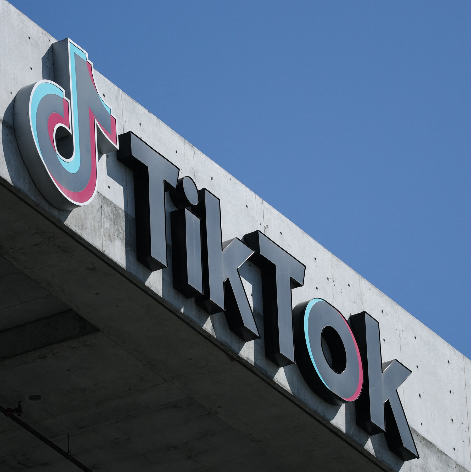 TikTok Blames Technical Problems After Users Claimed It Blocked ICE Posts