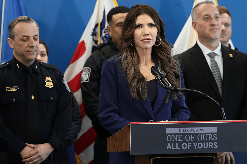 La Gouverneure du New Jersey réclame une destitution « immédiate » de la secrétaire américaine à la Sécurité intérieure (DHS), Kristi Noem