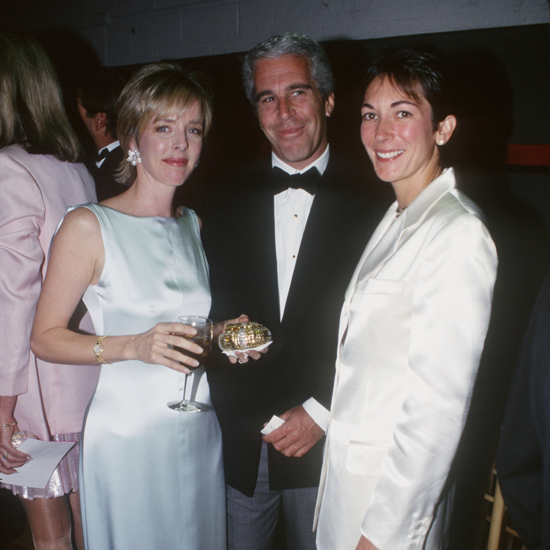 Ghislaine Maxwell appeared to receive a chummy missive in 2002 from a ‘Melania.’