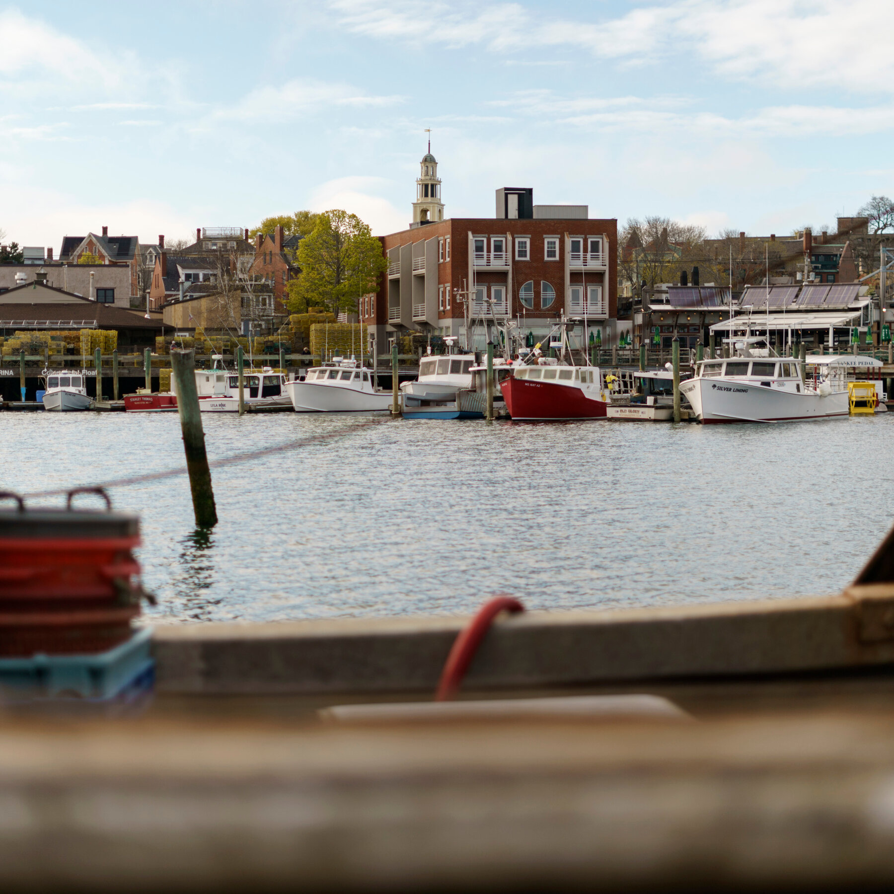 6 Missing as Search Continues for Boat Off the Coast of Massachusetts
