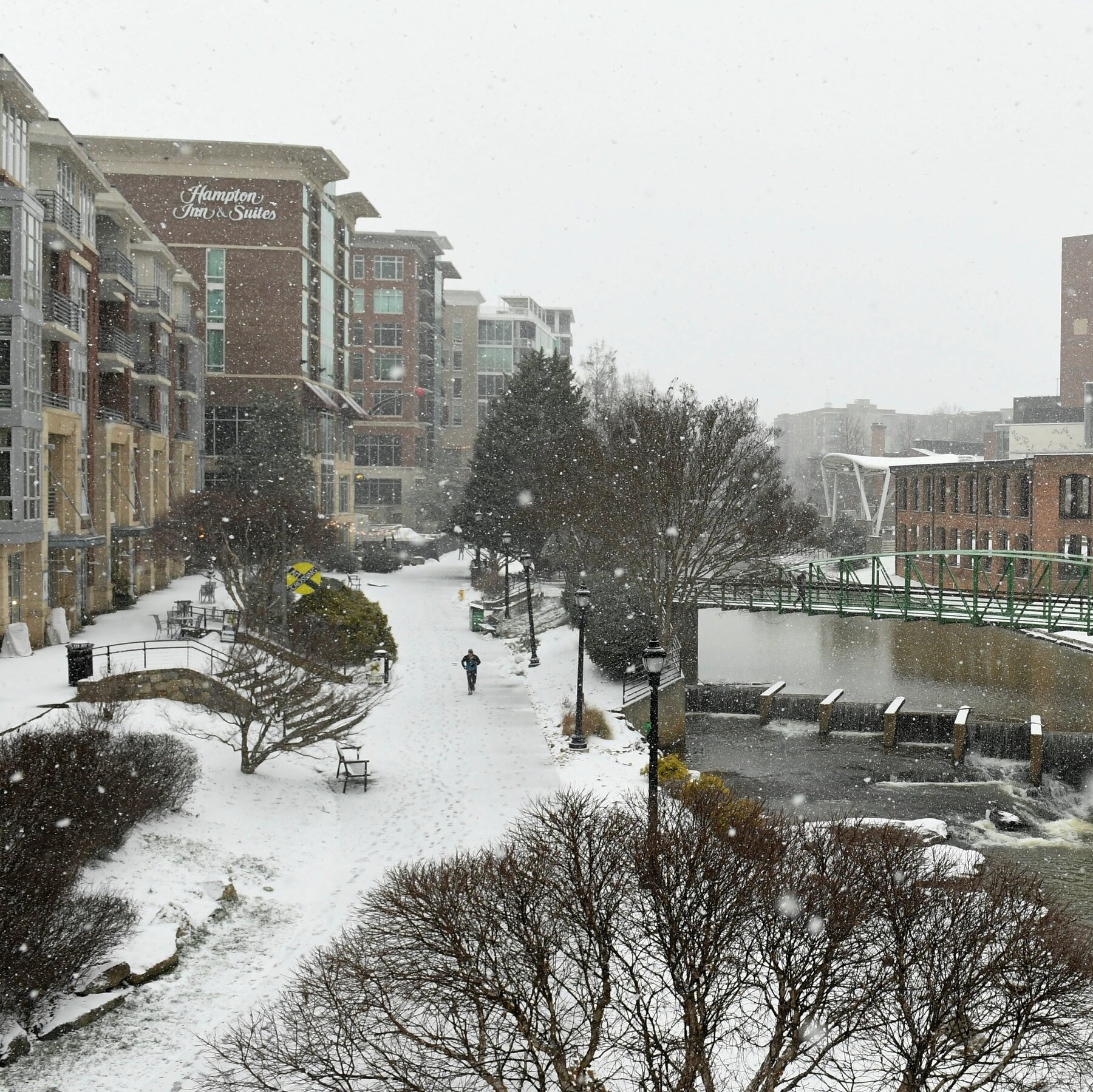 Winter Storm Hits the Carolinas