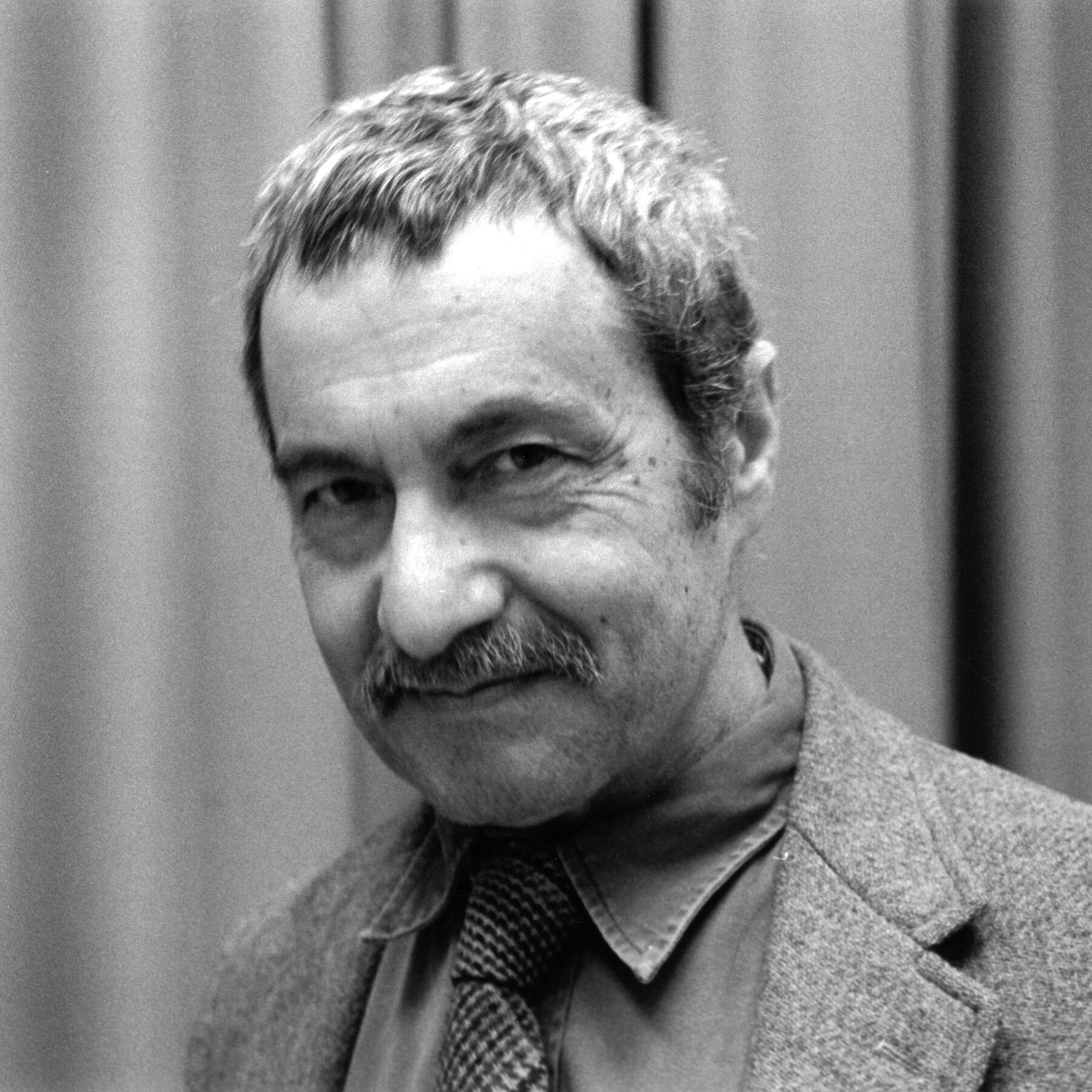 Michael Parenti, Unapologetic Marxist Theorist and Author, Dies at 92