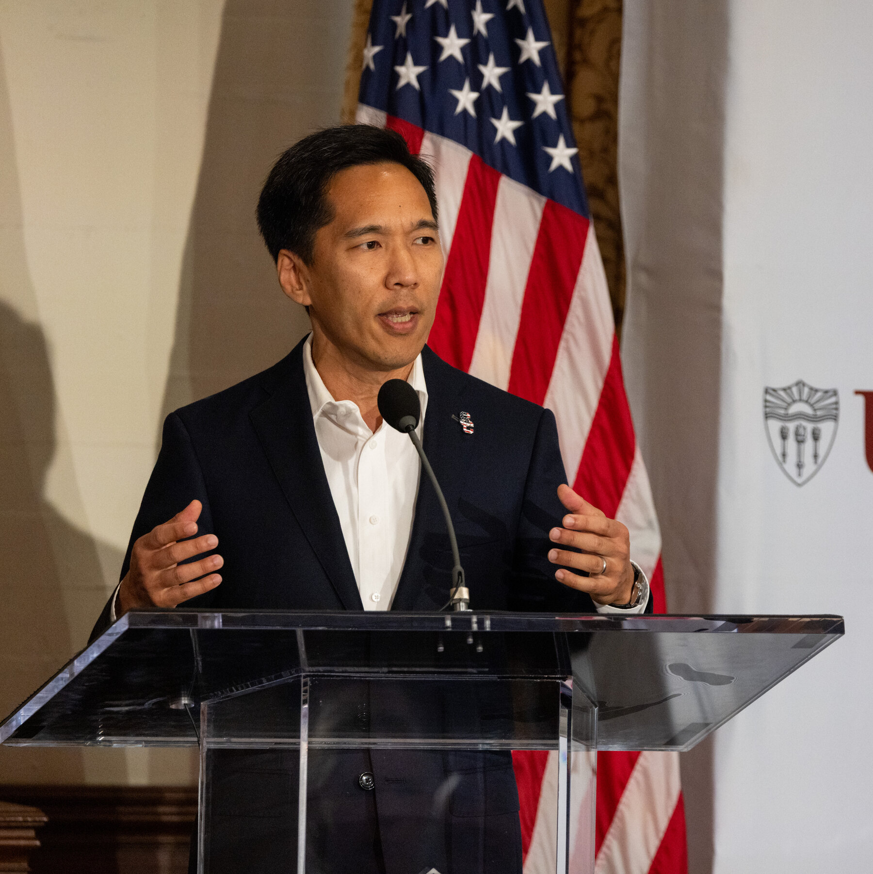 University of Southern California Names a Lawyer, Beong-Soo Kim, as Its New President