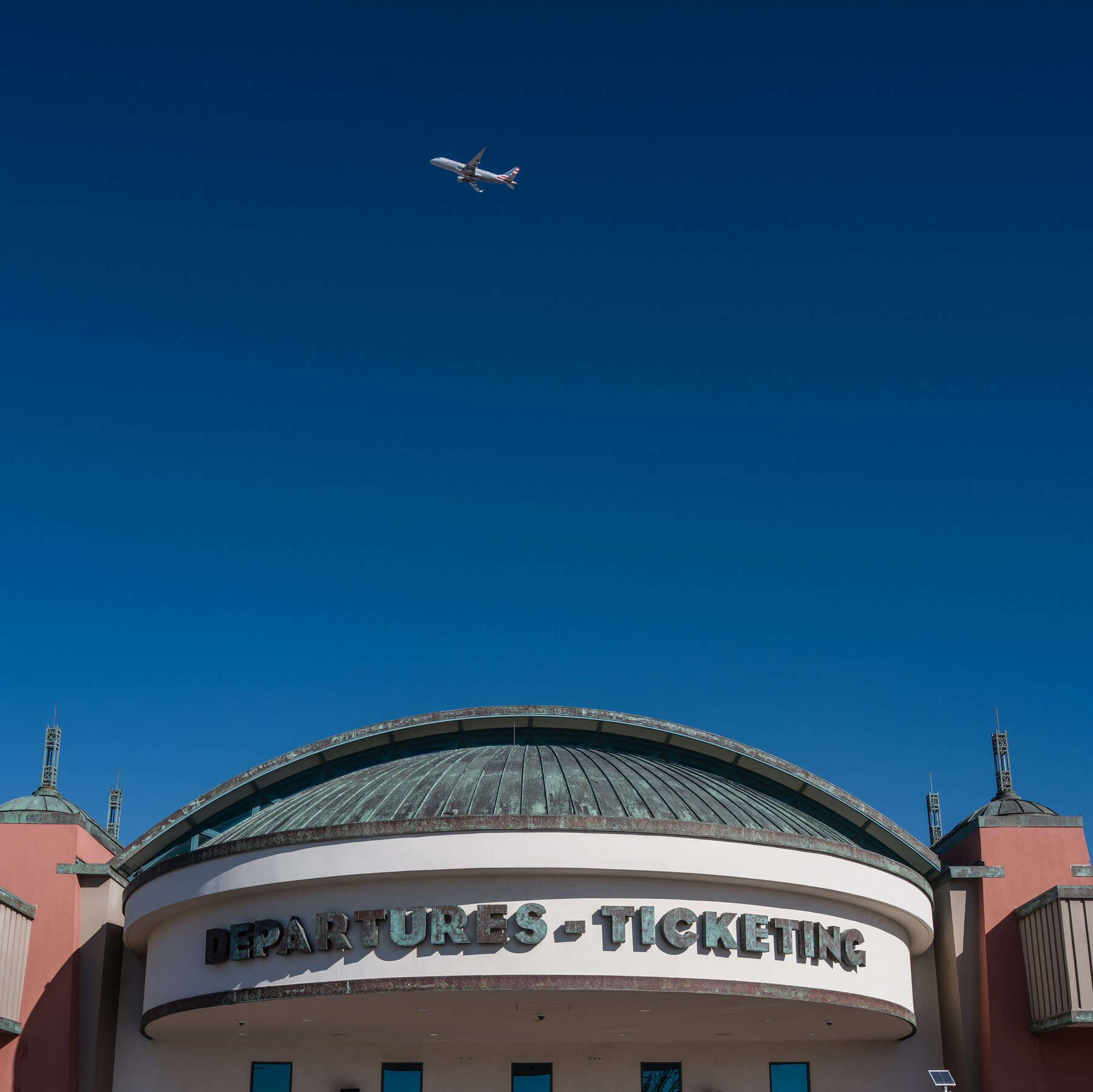 Critics Question Why Administration Suddenly Closed El Paso’s Airspace