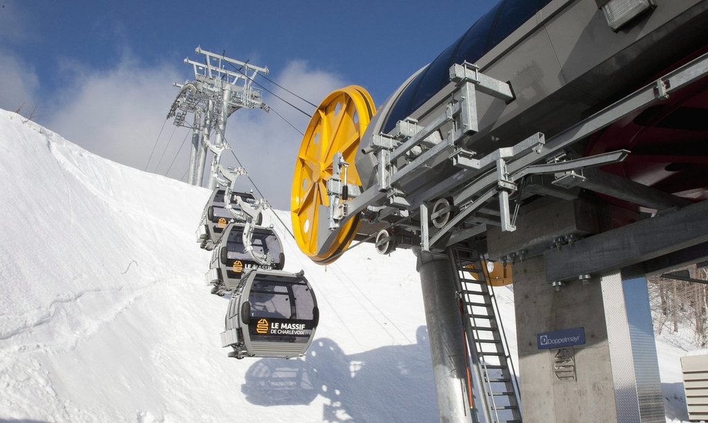 13-year-old skier from Ottawa dies days after she was injured on Quebec ski lift
