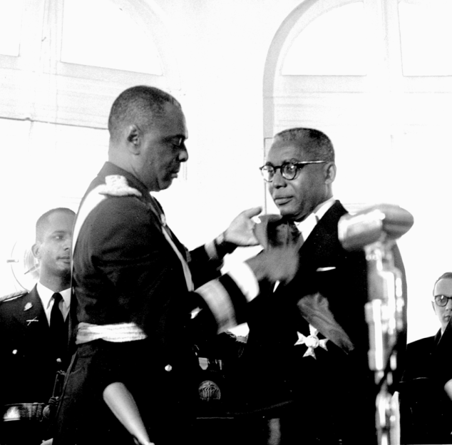 Dix-neuvième extrait, chapitre XVII de L’inconnu de Mer Frappée