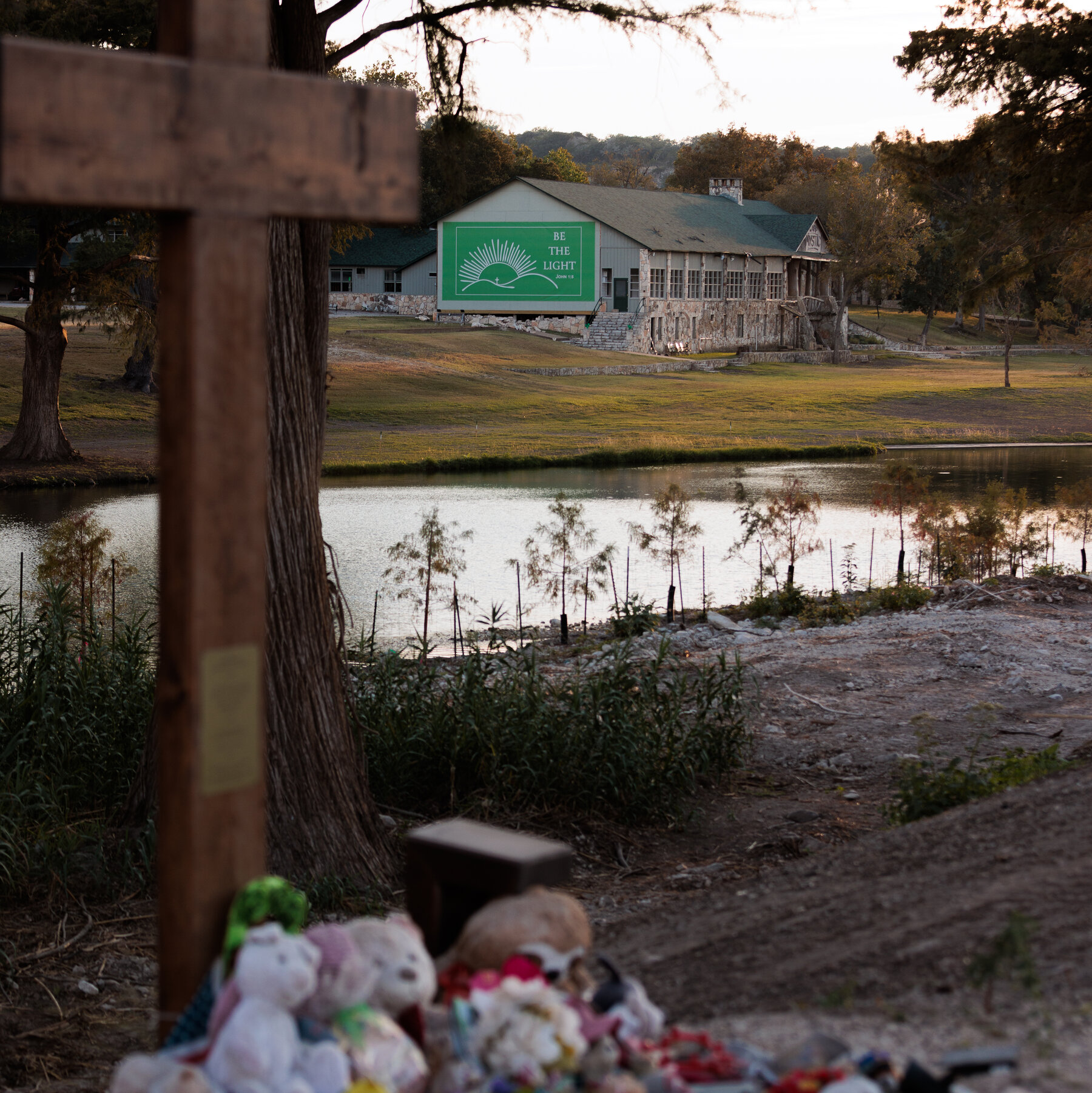 Texas Officials Share Blame in Camp Mystic Flood Deaths, New Lawsuit Claims