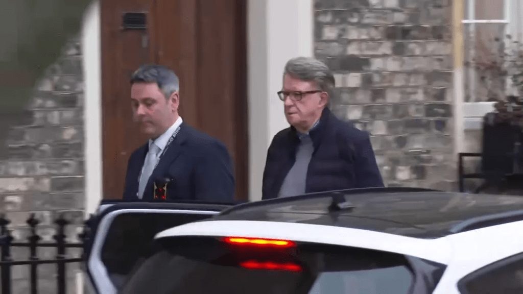 Dossier Epstein : l’ex-ministre et ex-ambassadeur britannique Peter Mandelson arrêté au Royaume-Uni