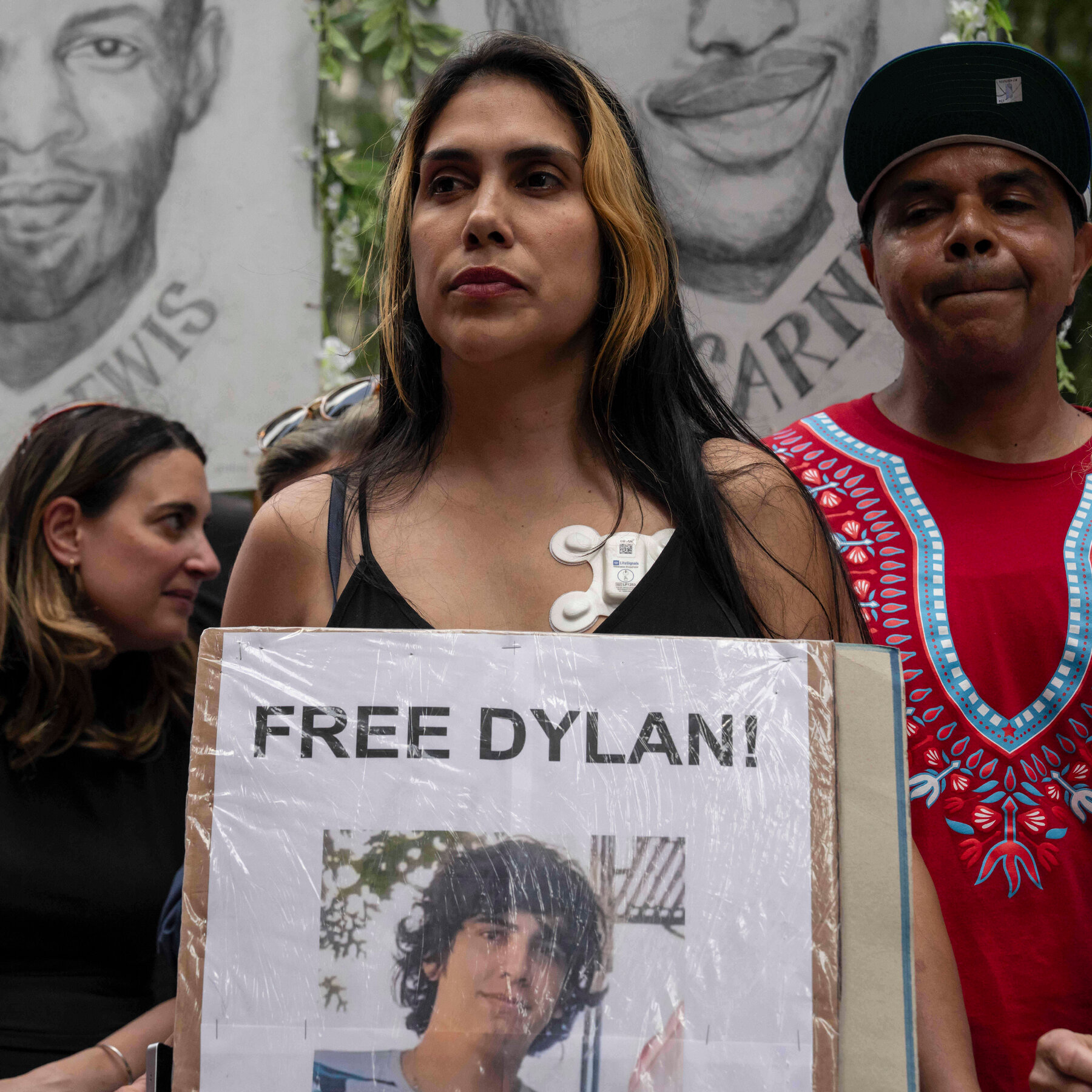 Dueling Slates of Guests at State of the Union Show Stark Immigration Divide