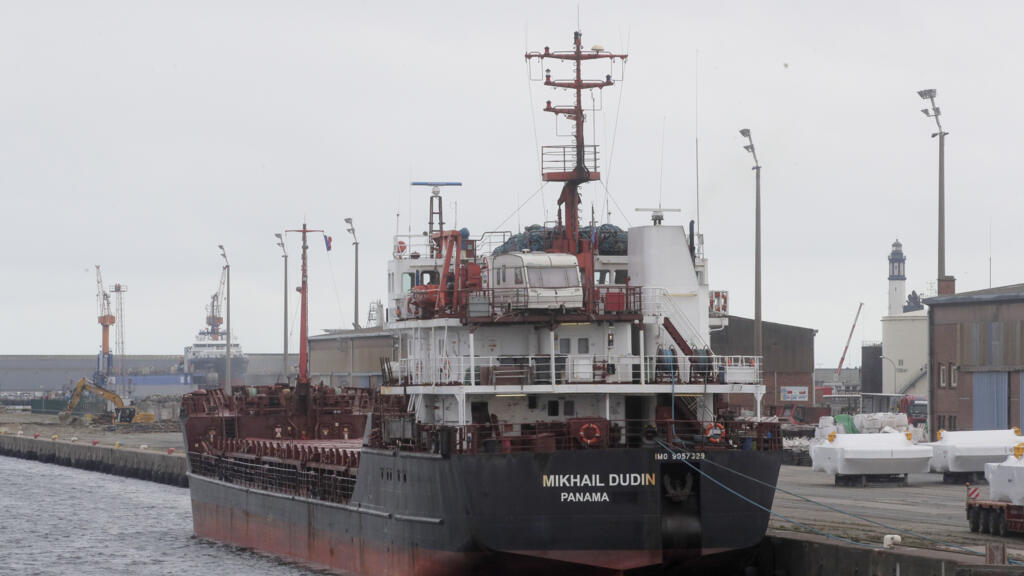 France arrests activists blocking ship over alleged Russia uranium links