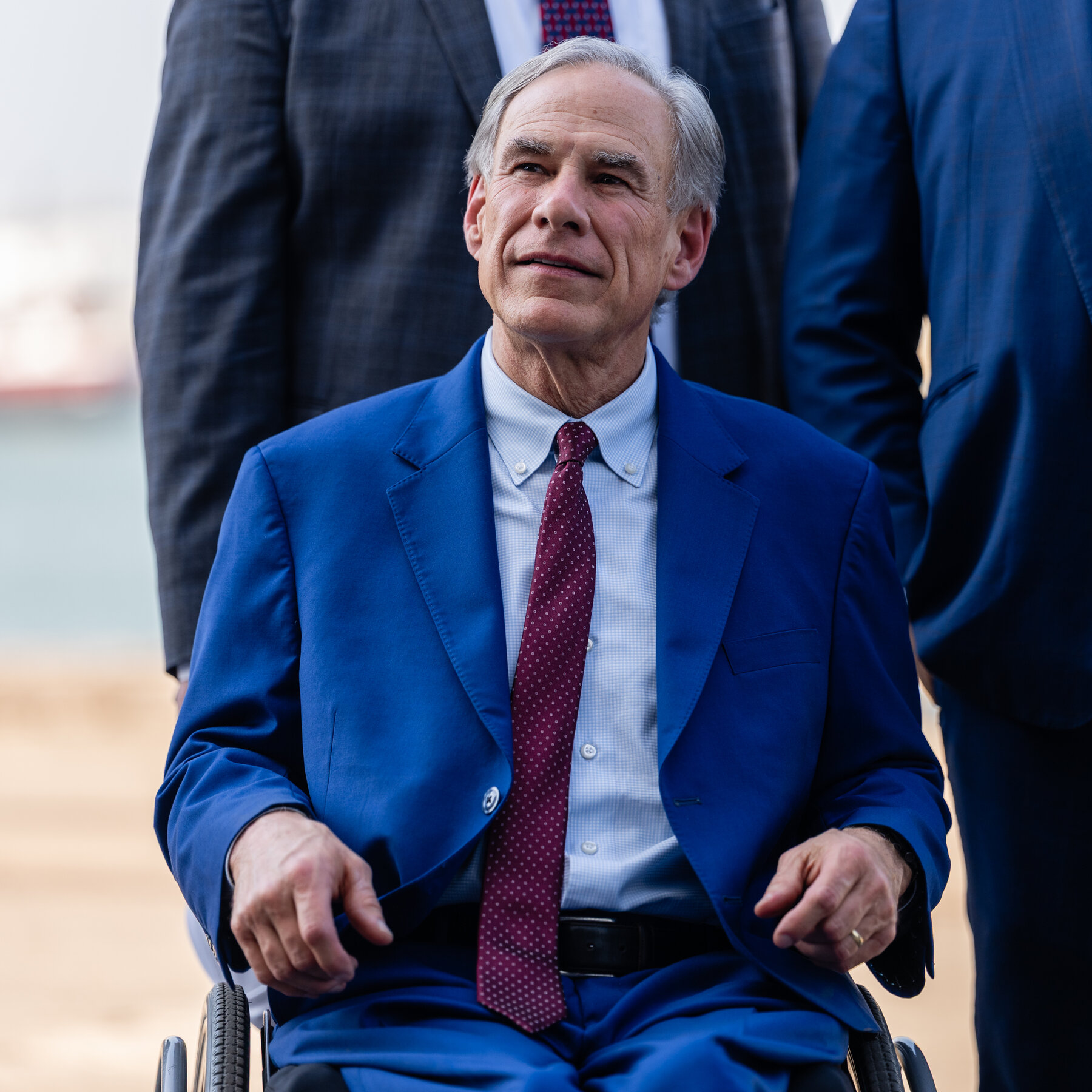 Greg Abbott wins Texas GOP primary easily, moves closer to historic fourth term as governor