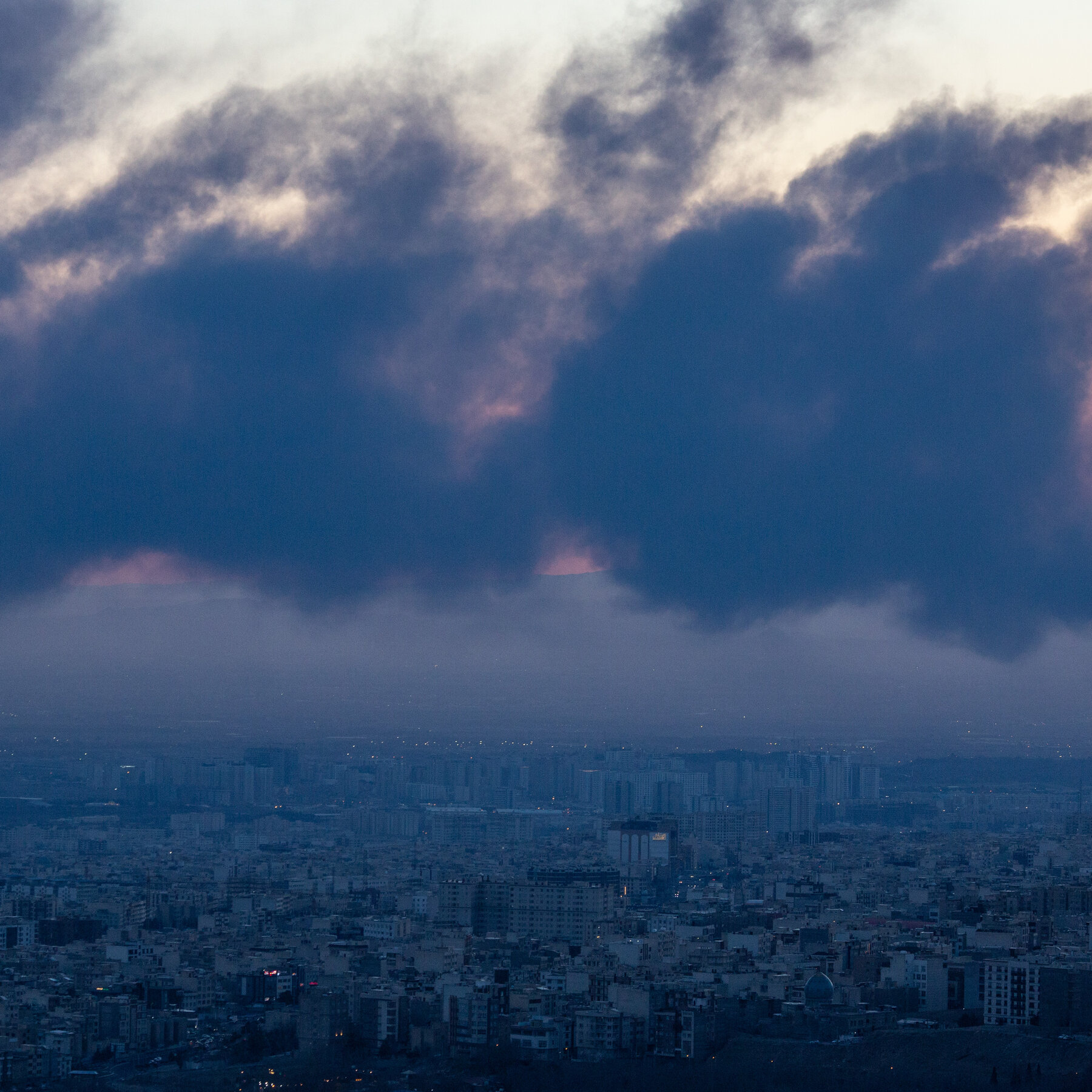 Iran Made Secret Outreach After Strikes, Highlighting Trump’s Challenge