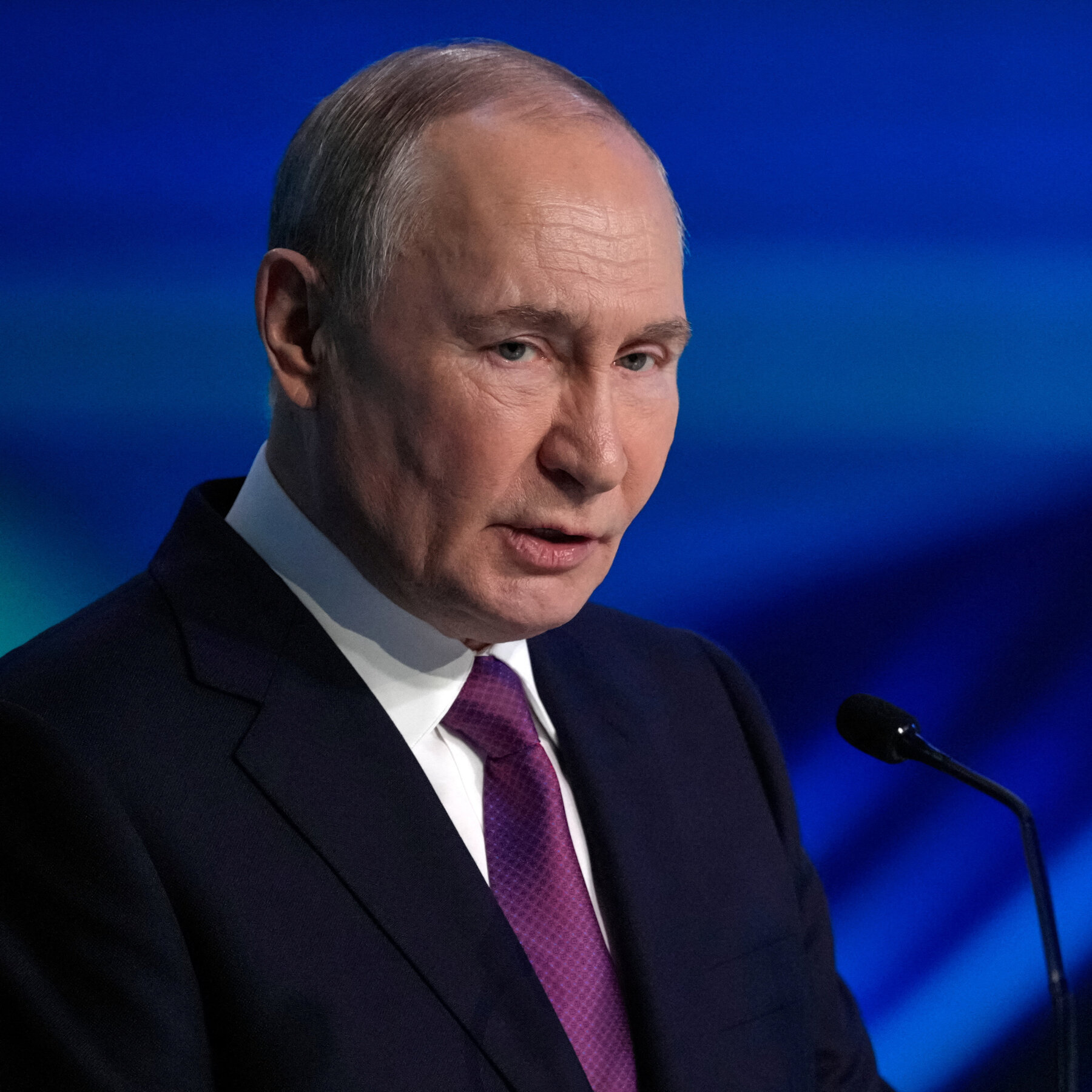 Russia Is Sharing Intelligence With Iran, U.S. Officials Say