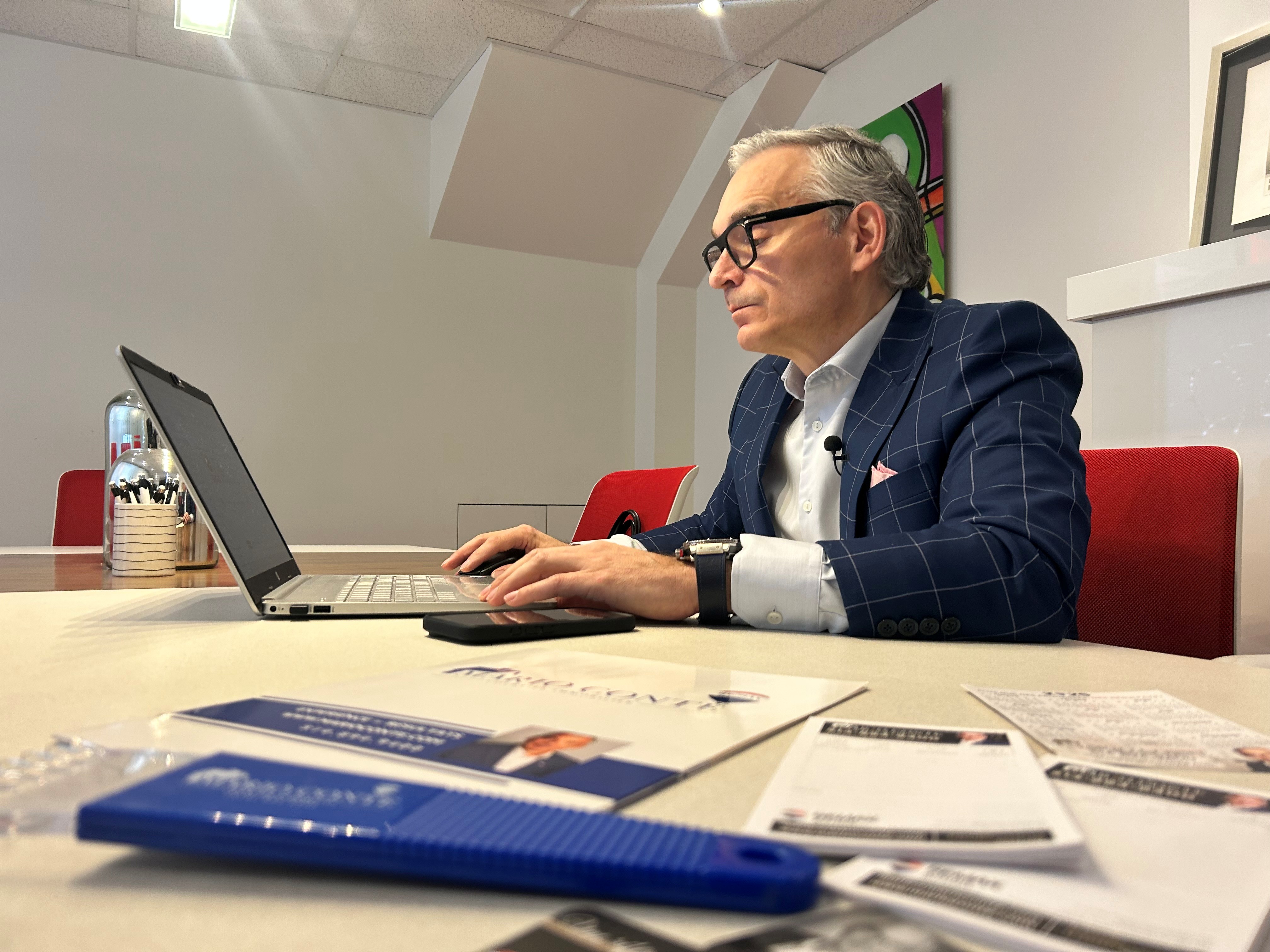 ‘Where do we draw the line?’ Montreal real estate agent surprised over OQLF letter