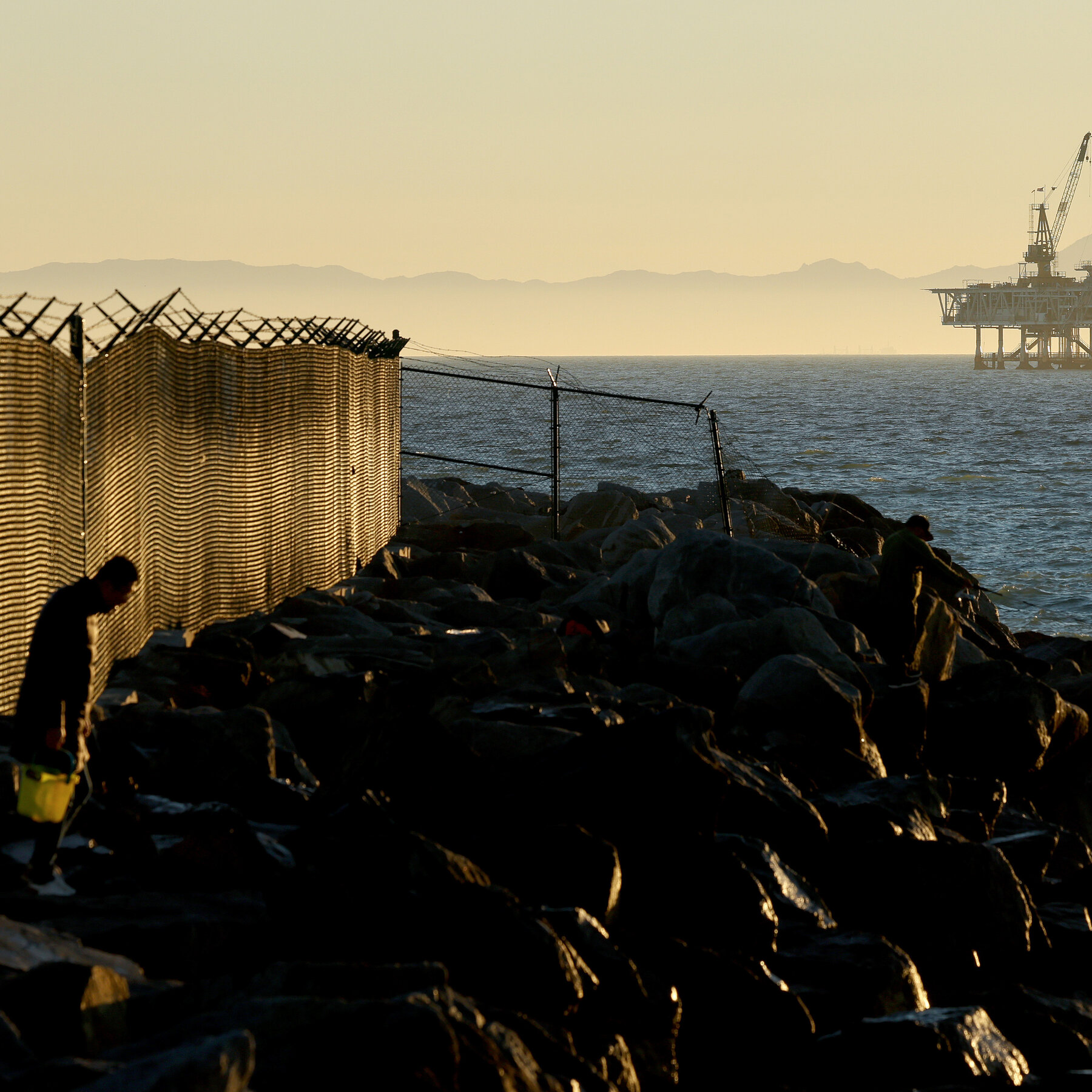 Justice Department Says Trump Can Overrule California and Approve Oil Pipeline 