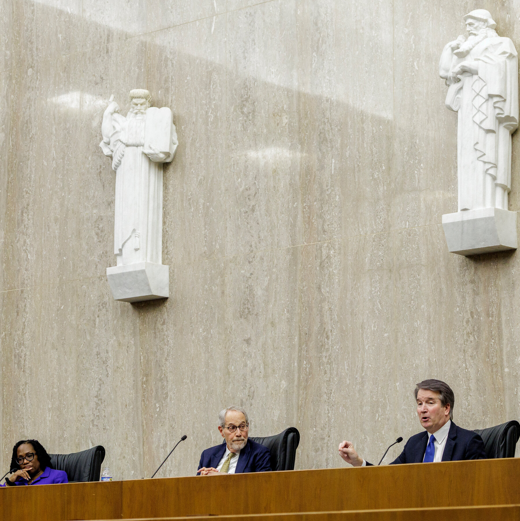 Two Supreme Court Justices Debate Handling of Trump Emergency Cases