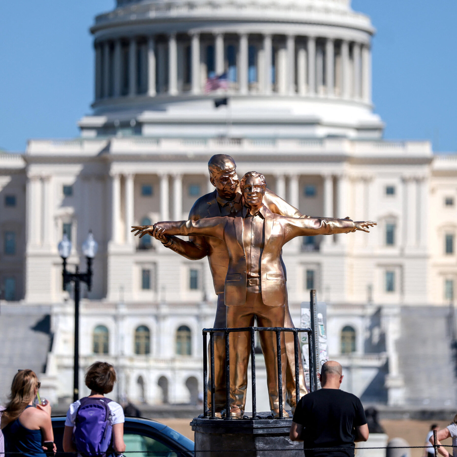 A Statue of Trump and Epstein Re-enacting ‘Titanic’ Pose Appears on National Mall