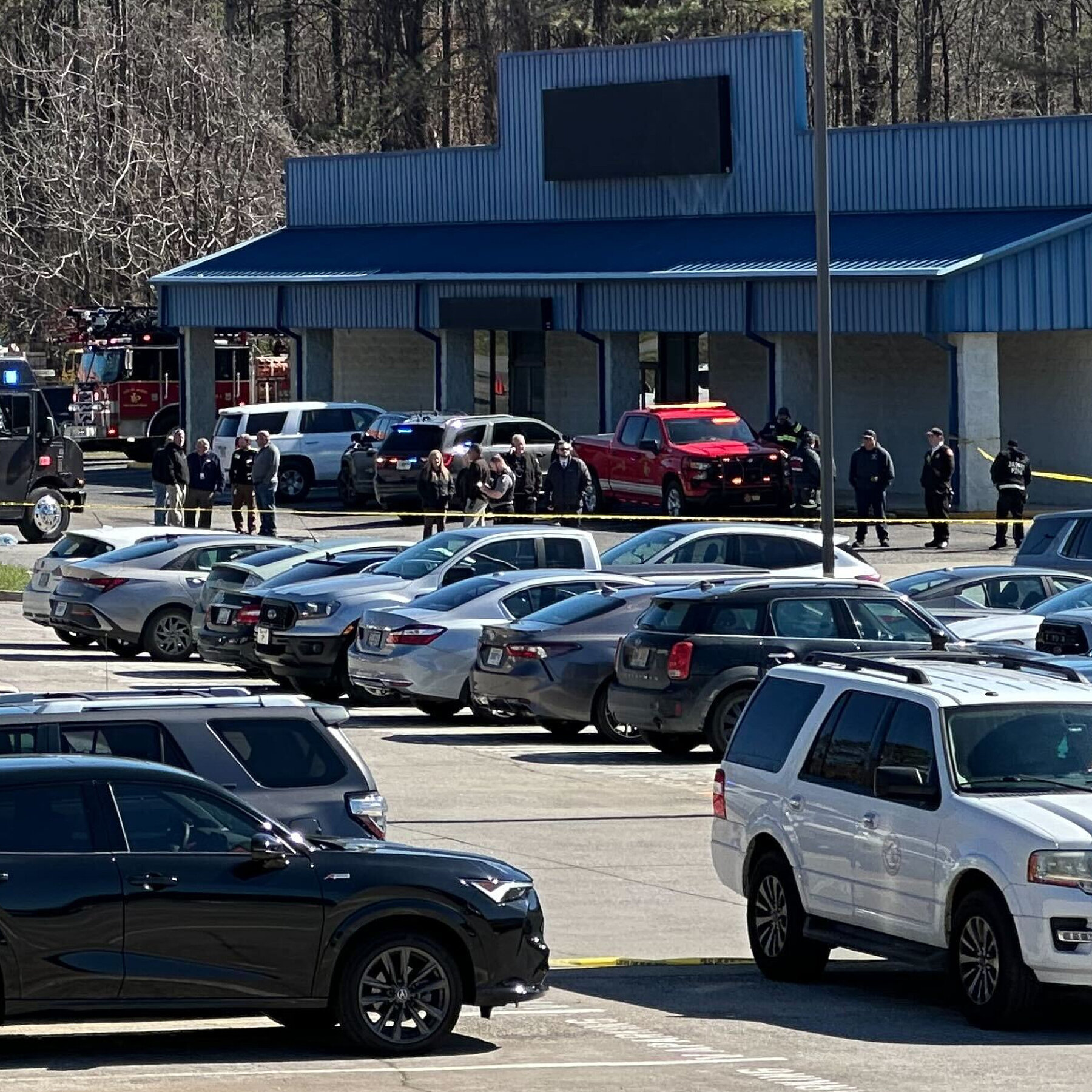 Police Kill Gunman Who Shot Employee at Georgia V.A. Clinic