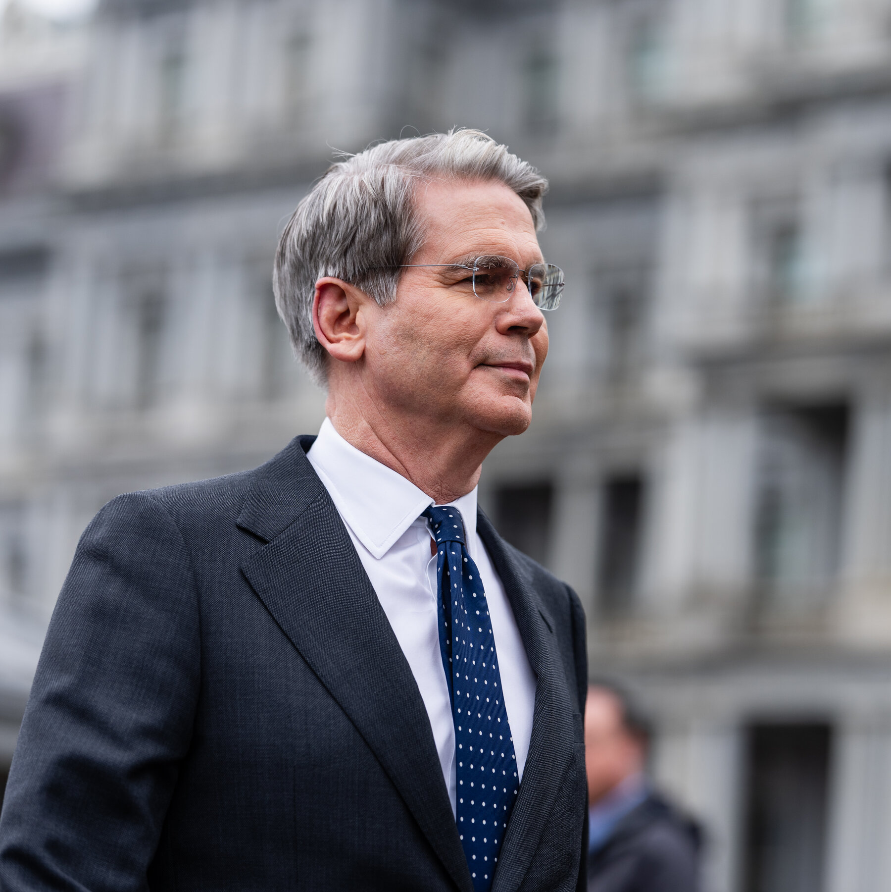 U.S. Encourages Flow of Iranian Oil While It Battles Iran